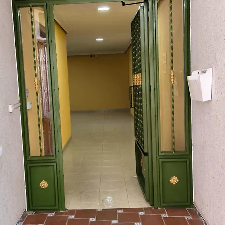 Locos Calle Oslo 8 Апартаменти Торрев'єха