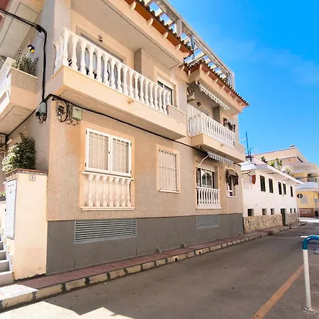 Locos Calle Oslo 8 Апартаменти *