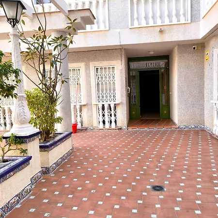 Апартаменти Locos Calle Oslo 8