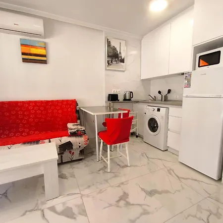Locos Calle Oslo 8 Апартаменти *